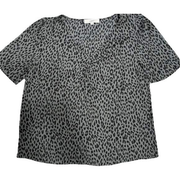 LOFT Tops - LOFT/Ann T Womens Large Black Gray Leopard Print Short Sleeve Blouse Shirt Vneck